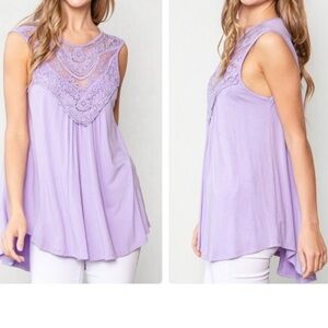 NWOT LILAC LACE SLEEVELESS HI-LO TOP-CY FASHION! Size L. P2P 23”/28” FrL/32” BkL